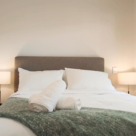 Luxurious 2 Bedroom Apartment Free Secure Parking โอ๊คแลนด์ ภายนอก รูปภาพ